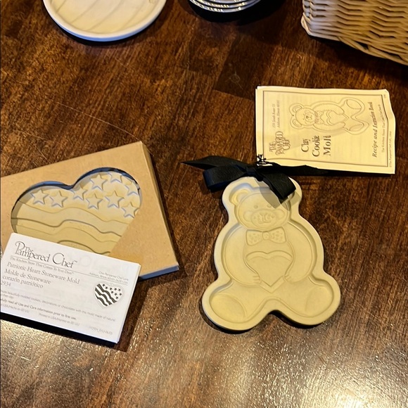 Pampered chef cookie molds - Picture 1 of 5